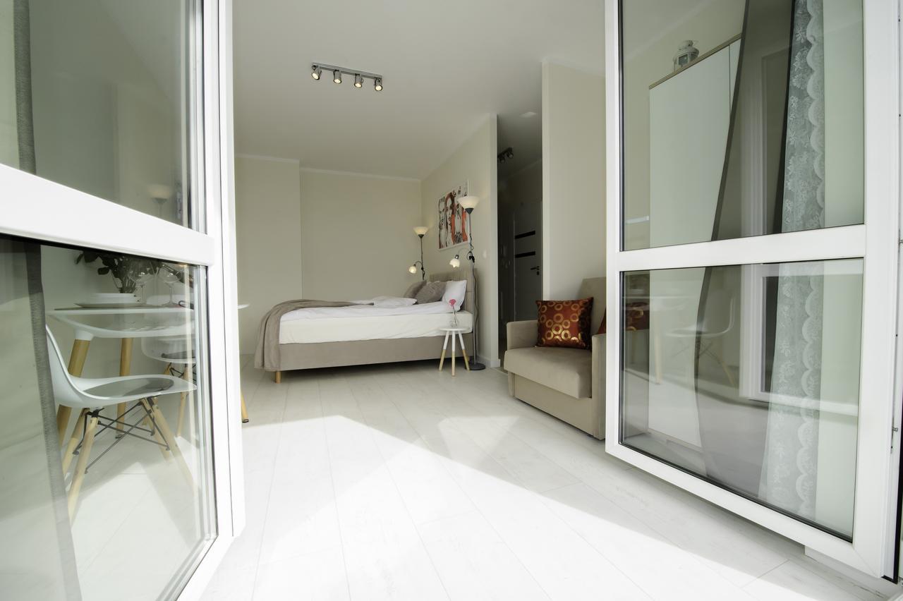 Romantic Sky Apartment- 15th Floor Апартаменти Краків